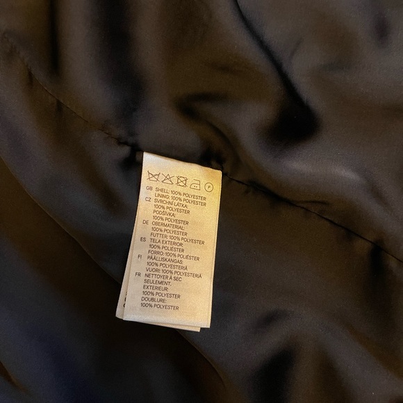 Cropped Black Sequin Jacket - Picture 7 of 9